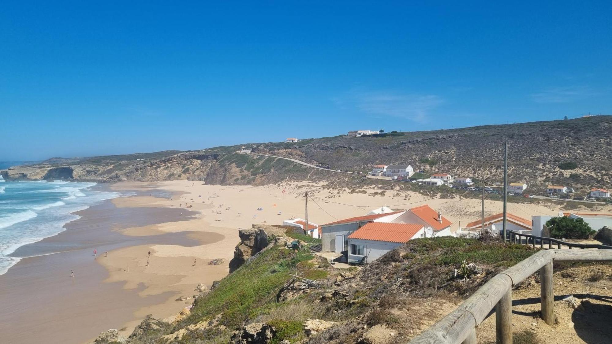 Casa Flora - Vale Da Telha - Nature - Surf & Sun Aljezur Buitenkant foto